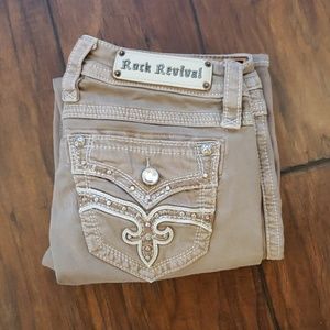 Size 28 crop ROCK REVIVAL JEANS